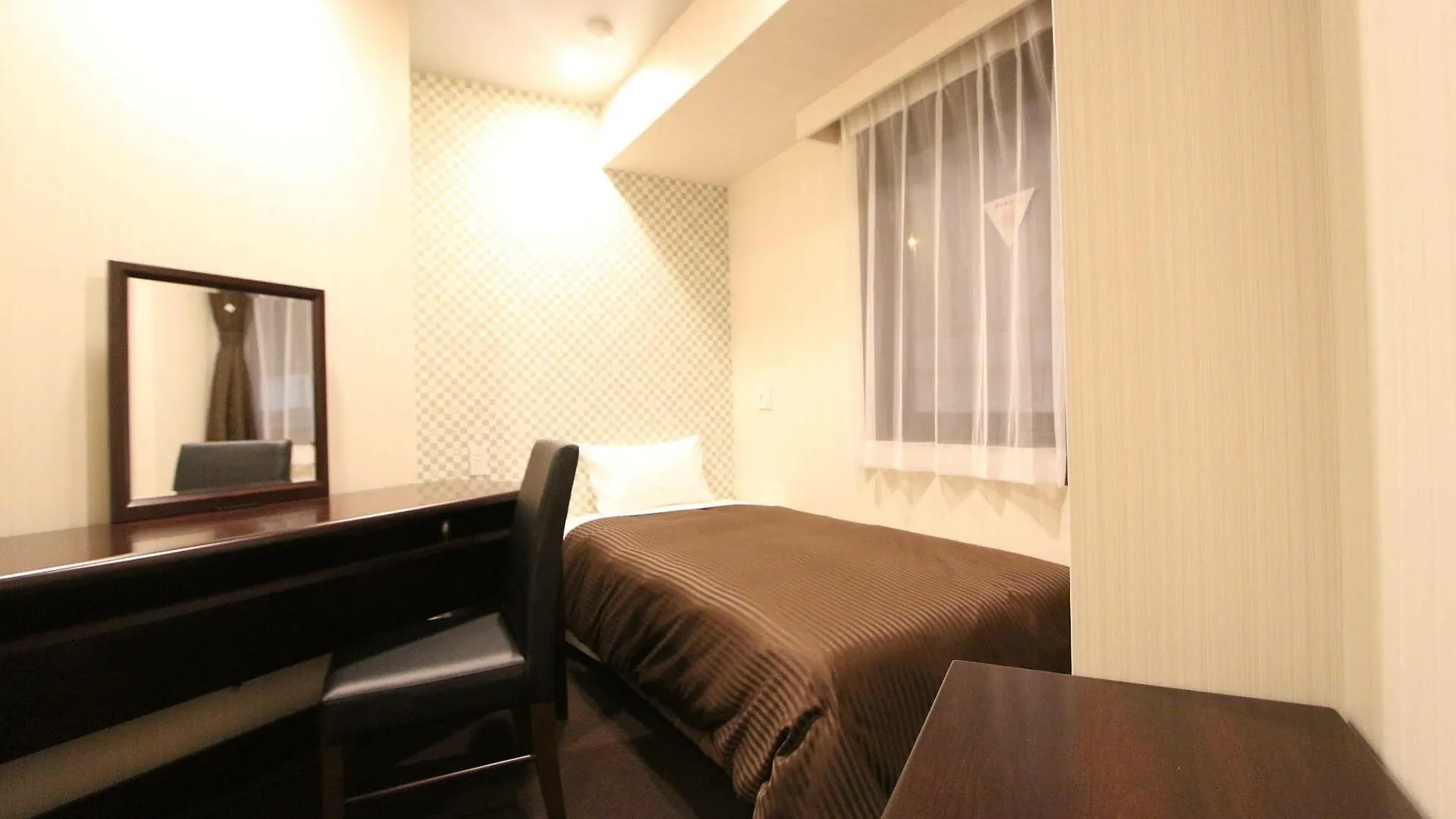 Hotel Livemax Nihonbashi Hakozaki Tokyo 3*,